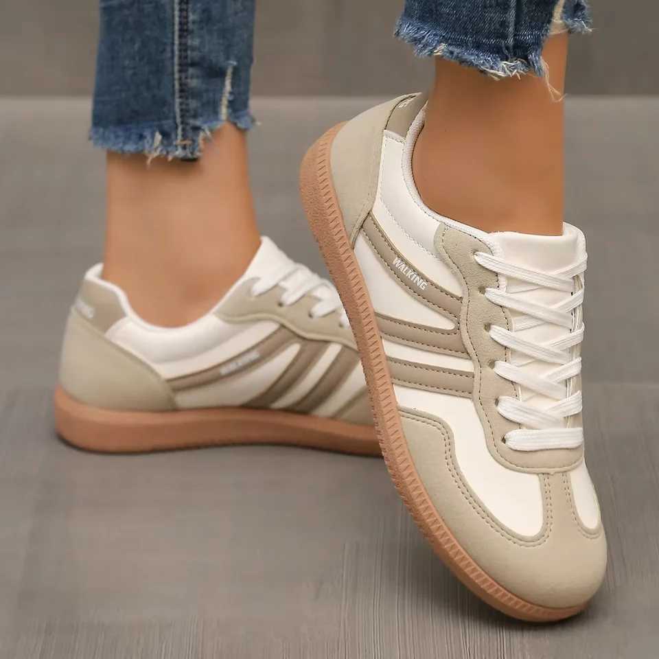 Casual Shoes Women Sneakers 2025 Spring New Flat Loafers Comfortable Slip on Soft Female Sneakers Lightweight Outdoor Shoes for Women H261016