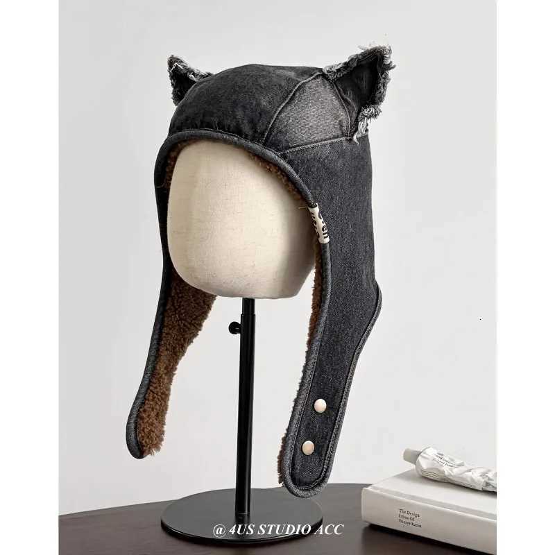 Trapper Hats New Vintage Washed Denim Fleece Bomber Hats Men Women Winter Warm Street Trend Pilot Hat Versatile Personality Ears BalaclavaT261017