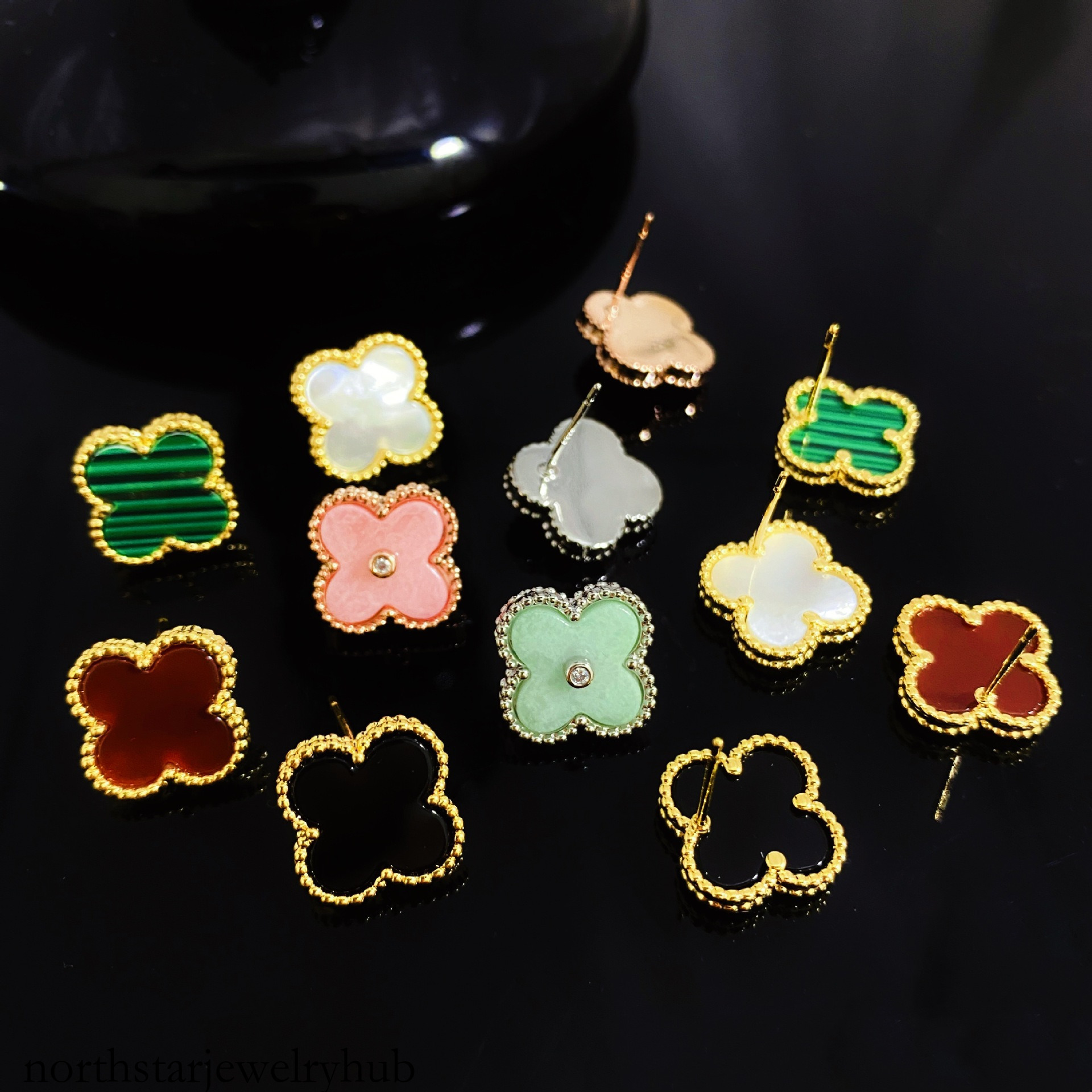 Designer Jewelry vanly Four-leaf clover earrings, fashionable delicate, suitable women, a niche and versatile accessory for everyday wear