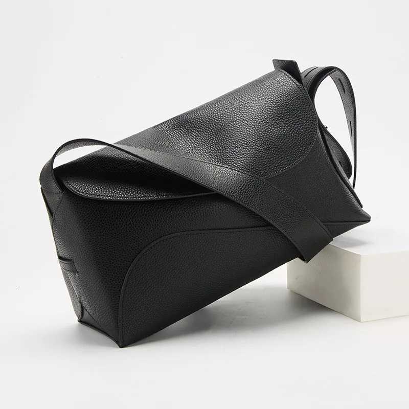Designer Men's Totes New Genuine Leather Cluh Bag Soft Cowhide Minimalist Business Casual Handbag Wristlet Purse for Daily Travel Work J261016