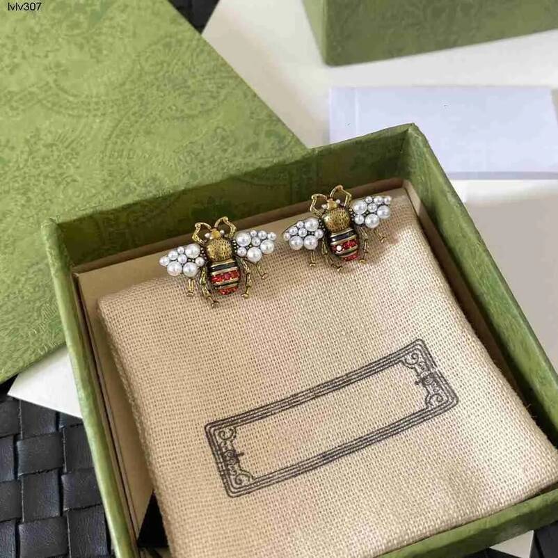 Stud Earrings Designer Pearl Stud In tiny lobe Brass 925 Silver Needle Min Bee Luxury Brand Earrings For Women Wedding Party Gifts Exquisite Jewelry