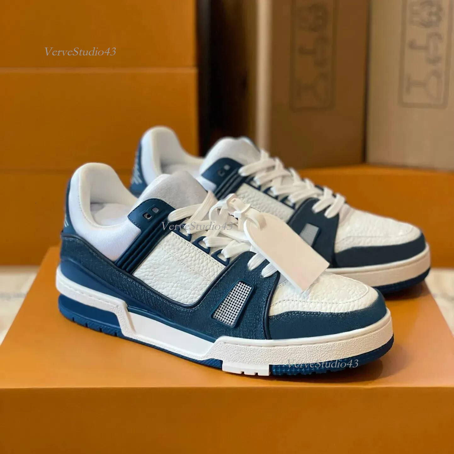 lvlyness shoes Designer Sneakers Luxury Skate Sneaker Mens Trainers Casual Runner Shoe Outdoor Leather Flower Skates Women Men skate louisd Shoes Si