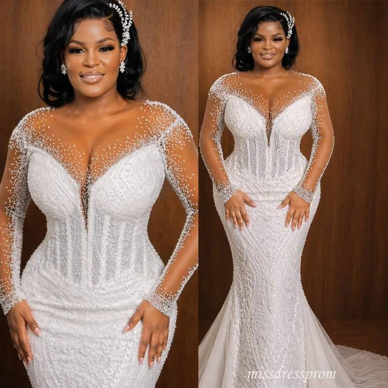 Plus Size Off White For Bride Illusion Sheer Neck Mermaid Wedding Gowns Pleated Pearls Beaded Lace Rhinestones Bridal Dress D847
