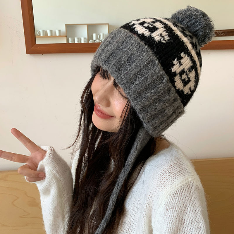 Fair Islestyle retro knitted beanie women thickened warmth in autumn winter with ear protection suitable for larger head sizes and designed to make