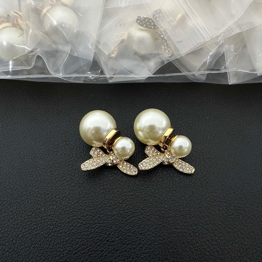 New Designer Women Bowknot Stud Earrings Inlaid Shiny Rhinestone Double Pearl Design Elegant Statement Ear Jewelry For Wedding Dating Party And Dail