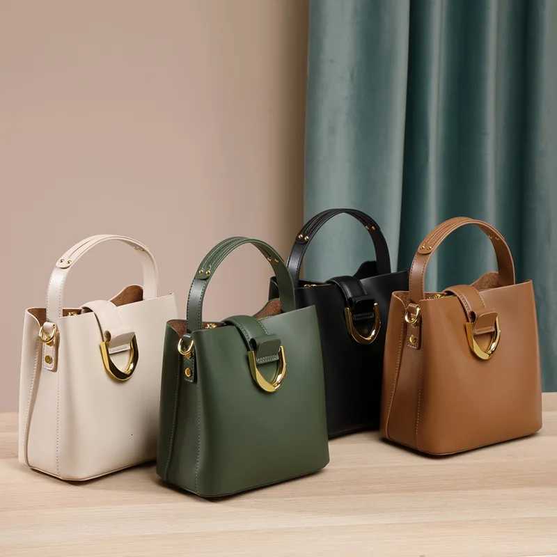 Evening Bags Bucket bag fashion new versatile large capacity commuting hand-held shoulder crossbody bag for women H261016
