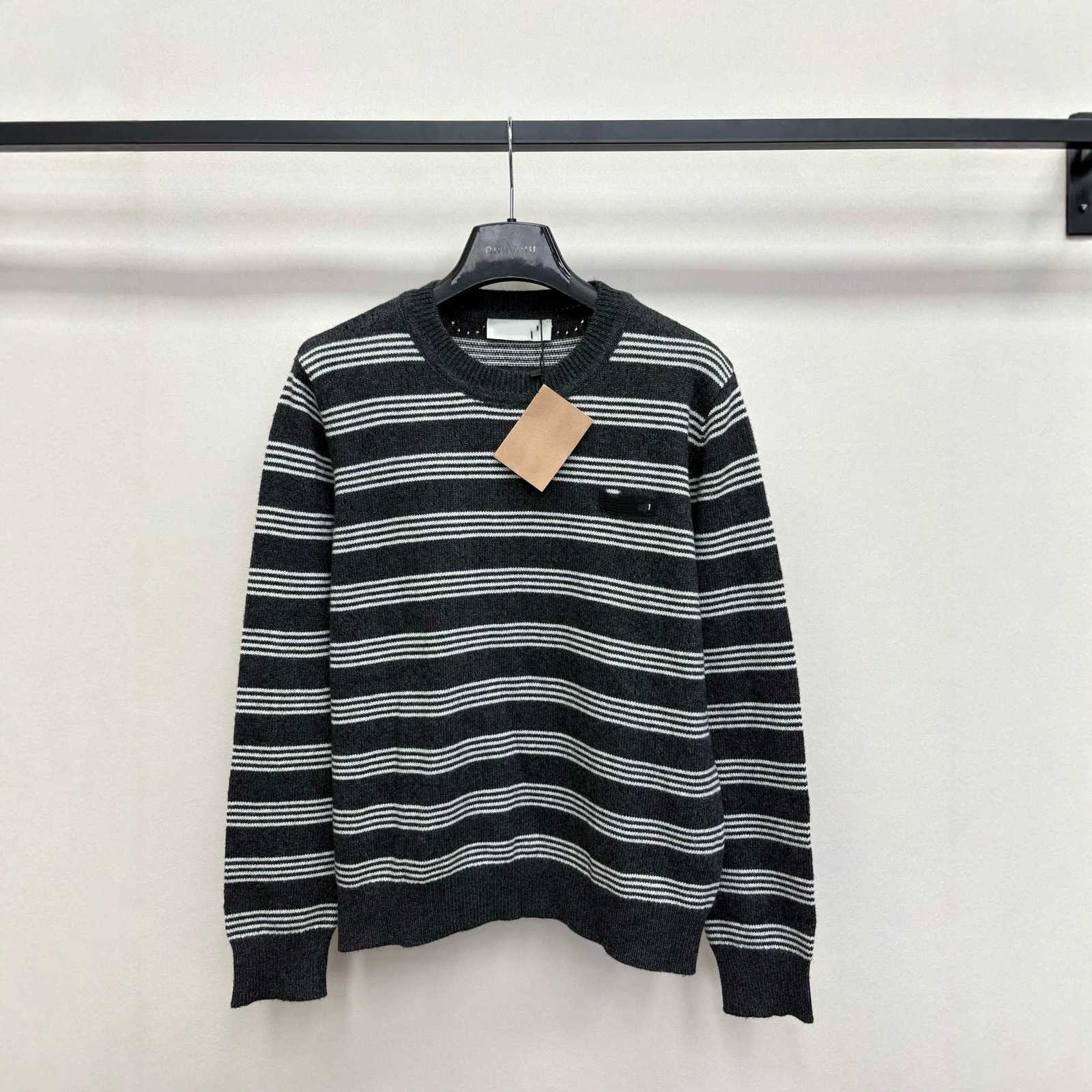 Women's Knits & Tees Designer new striped knit cardigan, round neck, single-breasted, with label, loose-fitting sweater
