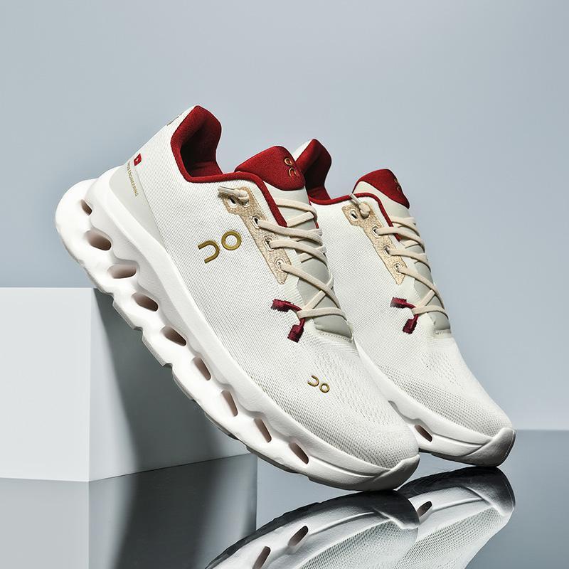 Men's shoes, autumn 2026 new model, soft-soled running sports casual shoes, mesh breathable trendy shoes, lightweight thick-soled dad shoes