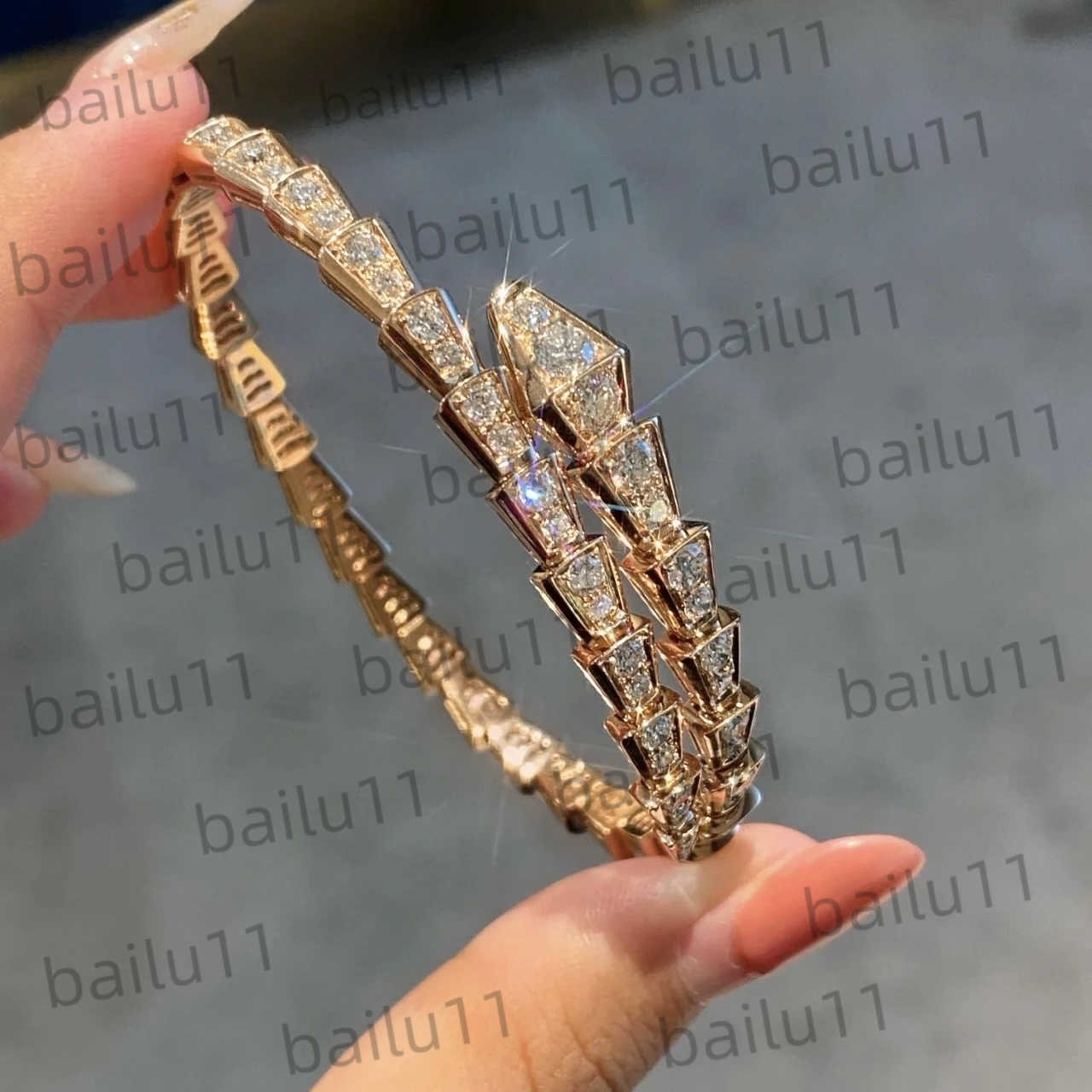 bracelet for women, high-end, light luxury, round, simple, high-end version, exquisite niche jewelry, gold-plated copper