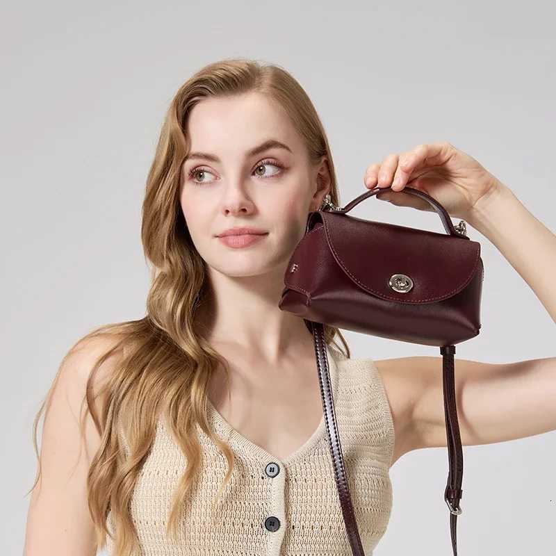 Evening Bags Totes Genuine Cowhide Leather Mini Flap Crossbody Bag for Women Designer Smooth Leather Top Handle Bag with Twist Lock Closure H261016