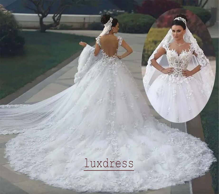 2026 Luxury Princess Ball Gown Wedding Dresses vestido noiva de renda 3D Floral Lace Applique Royal Train Bridal Gowns Arabic Backless BA6888