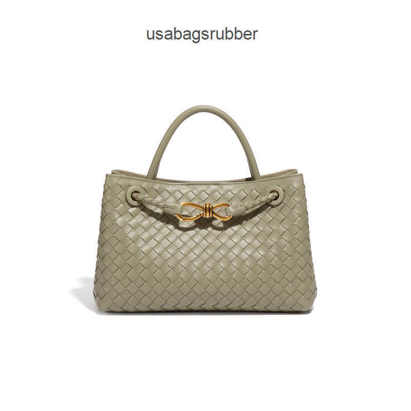 Graceful Designer Style New Handwoven Bag Horizontal Handbag Simple Commuter Underarm Women's Bag Single Shoulder Crossbody Bag