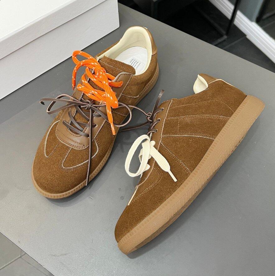 Luxury Designer Cow suede two tone lace up flat Retro Color blocked German Training Casual Board Shoes M6M Sneakers Soft Sole Comfortable