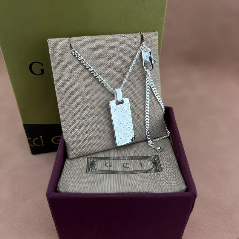 Designer Jewelry gg necklaces diamond patterned necklace with square pendant a lightweight elegant clavicle chain for both