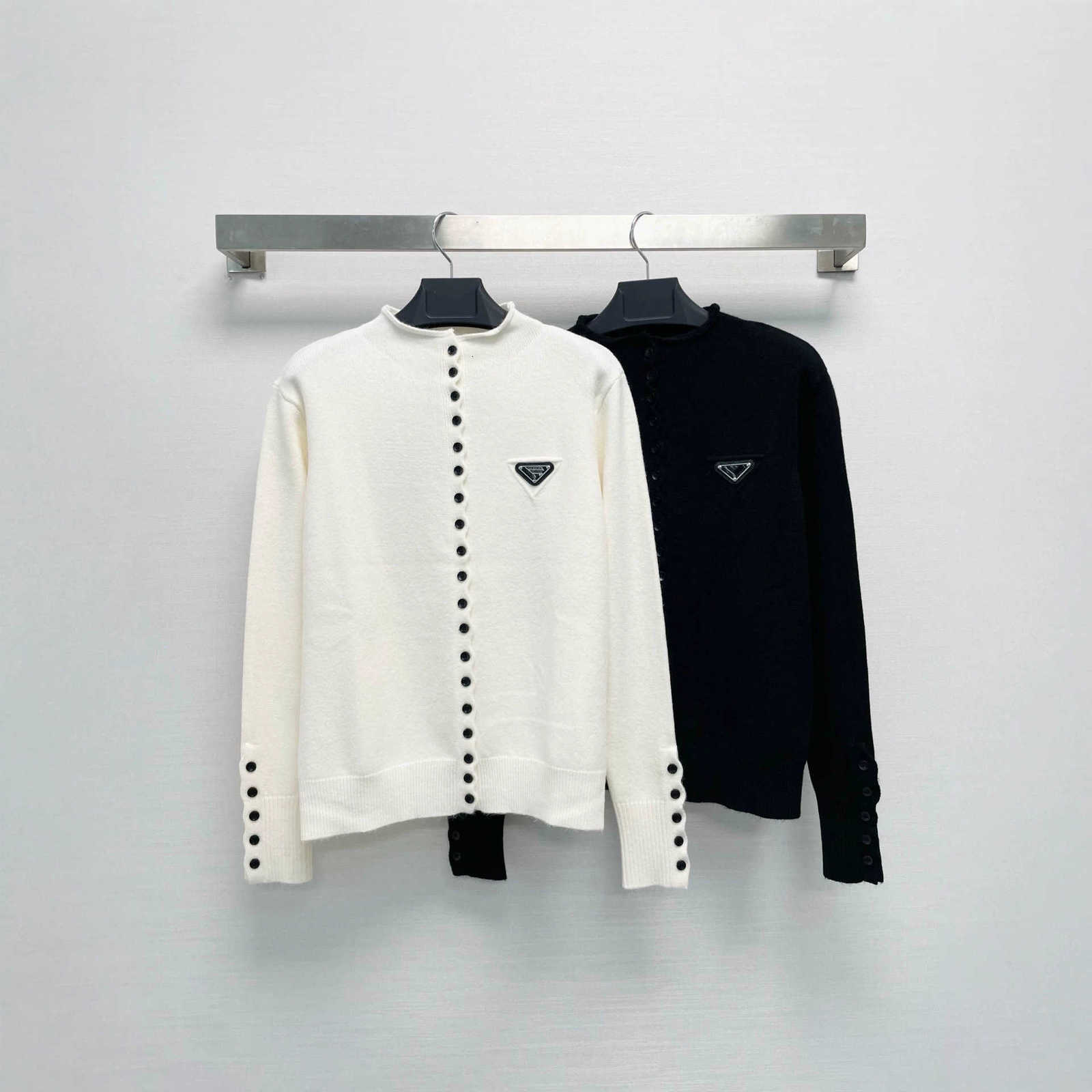 Womens Sweaters Designer P brands women designer clothes new early autumn collection for 2026 a stylish and comfortable womens knit cardigan
