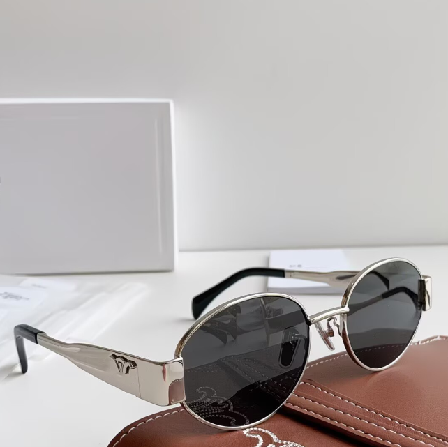 Cute Oval Frame Women Sunglasses Charm Lady Metal Mirror Legs Sunglasses Fashion Designer eyewear Retro Small Round Frame Sexy Little Women Sun Glas