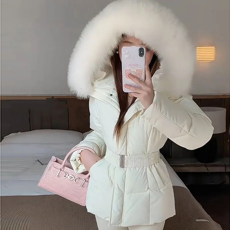 Winter Womens Faux Fur Collar Hooded Parkas Fashion Belt Thick Padded Cotton Jacket Women Slim Fit Solid Zipper Puffer Jackets 261016