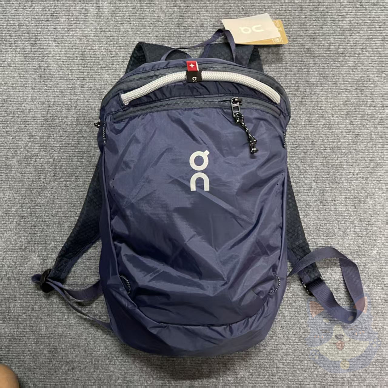 On Trail Pack 35L Waterproof Lightweight Large Capacity Crossbody Bag Travel Bag Gym Sports Bag Yoga Bag Shoulder Bag Handbag Sports Backpack 07