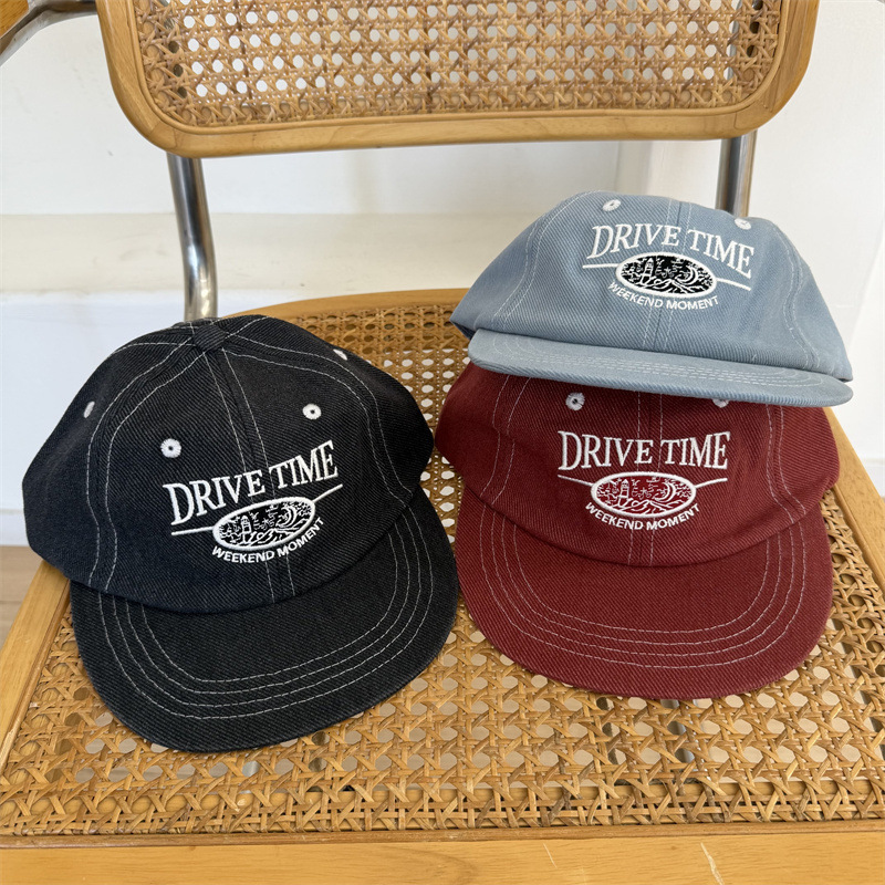 Koreanstyle new retro flatbrim baseball cap for women featuring Americanstyle stitching hiphop design letter embroidery and a duckbill brim that mak