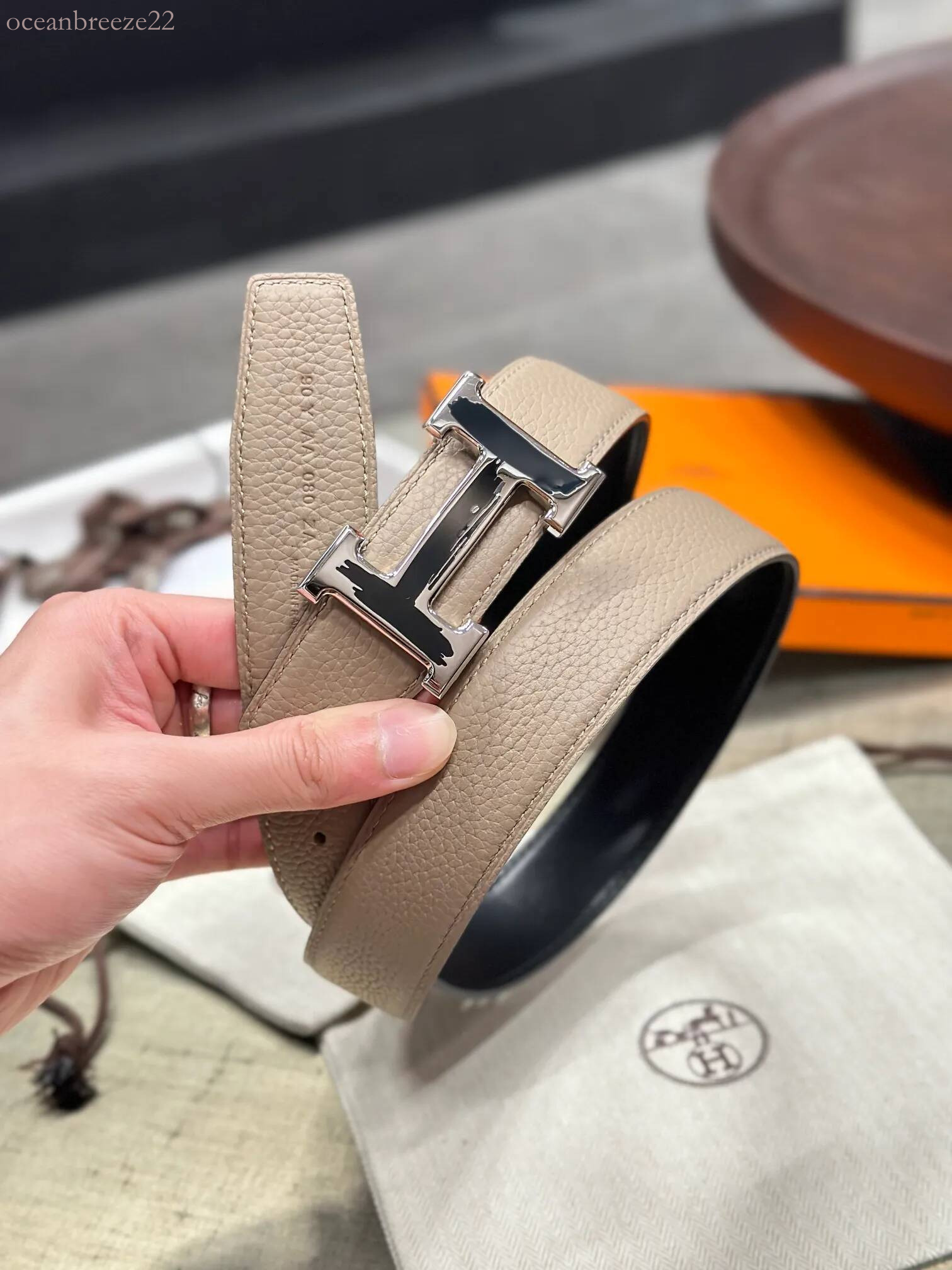 hness belt Designer Luxury Brand Top Cowhide Men's Belt H shaped Buckle Genuine Leather Automatic Buckle Men's Youth Simple And Fashionabl