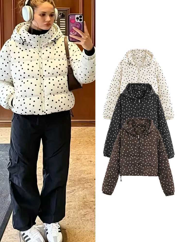 Women's Down Parkas TFMLN 2026 Women PolkaDot Cropped Jackets Winter New Thick Warm Short Cotton Outerwear Fashion Hooded Zipper Casual CoatsT2