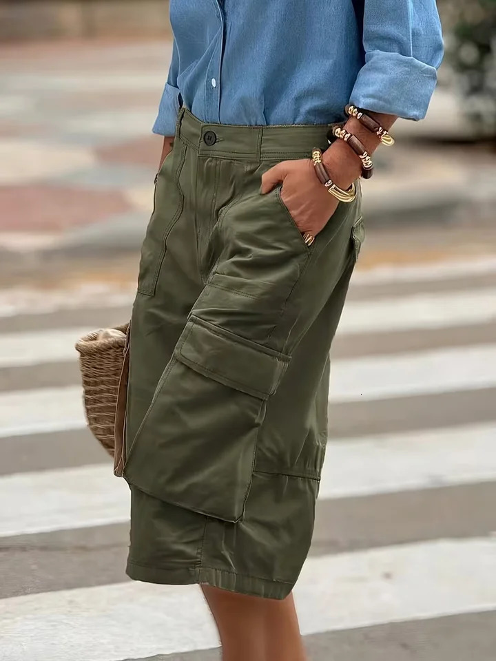 Womens Fashionable Cargo Pants Casual Loose Fit MultiPocket Solid Color StraightLeg Suitable for Everyday Wear 261017