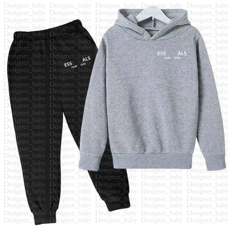 Kids Designer Clothes Boys Letter Pattern Boys Girls Tracksuit Autumn And Winter Trendy New Collection Sets Luxury Designer T Shirts Tops Shorts Kid