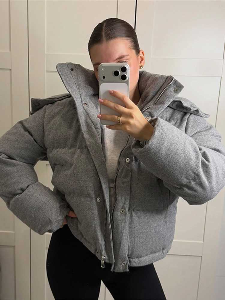 Women's Down Parkas Hooded Stand Collar Fitted Puffer Jacket Zip Up 2026 Autumn Women Trendy Daily Street Outerwear Chic Cropped Ladies Puffer