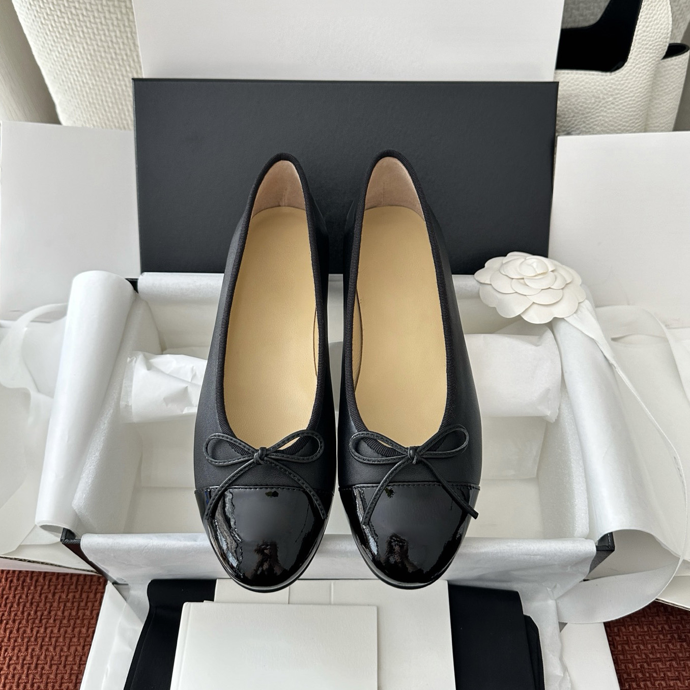 Women Quilted Ballet Flats 26SS Retro Style Leather Flat Shoes Decorative Bow Embroidery Genuine Leather Lining Handmade Real Leather Sole Daily Dre