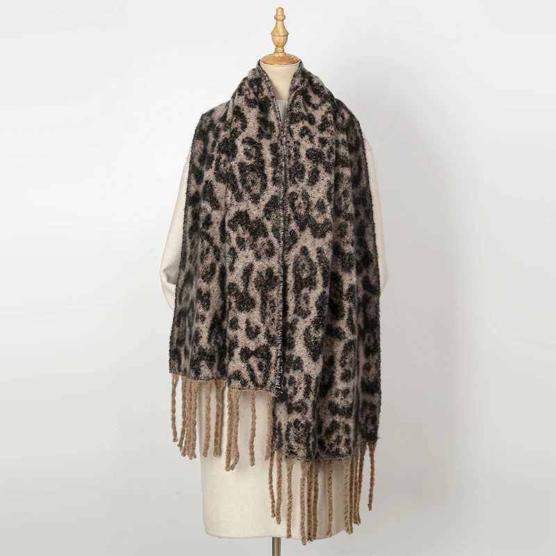 New Leopard Print Winter Scarf for Women Classic Thickened Imitation Cashmere Print Fringe Shawl Stylish Versatile Warm Blanket S261017R1LW