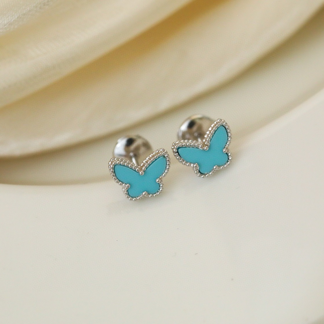 Designer Jewelry vanly V gold stud earrings, blue turquoise, four-leaf clover, butterfly, white mother-of-pearl, jewelry