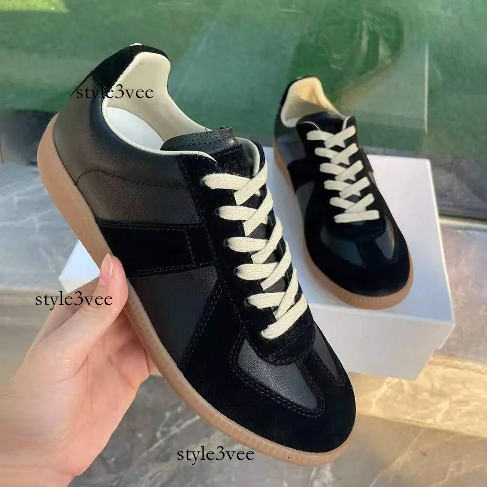 Designer brand MM6 shoes casual sports shoes, made in Germany, Gat casual shoes, available in black, gray, white, brown, for men and women margela S
