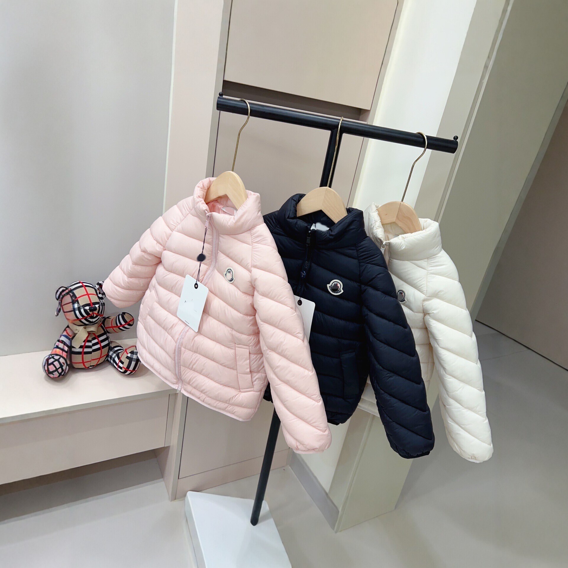New children's lightweight cotton clothing for boys and girls, short standing collar warm jacket, baby's stylish cotton clothing in three