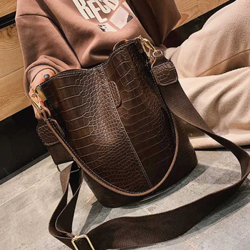 Cross Body Crocodile Crossbody Bag For Women Bucket Shoulder Bag Large Capacity Designer Women Handbag PU Leather Female Bolsos Mujer H261016