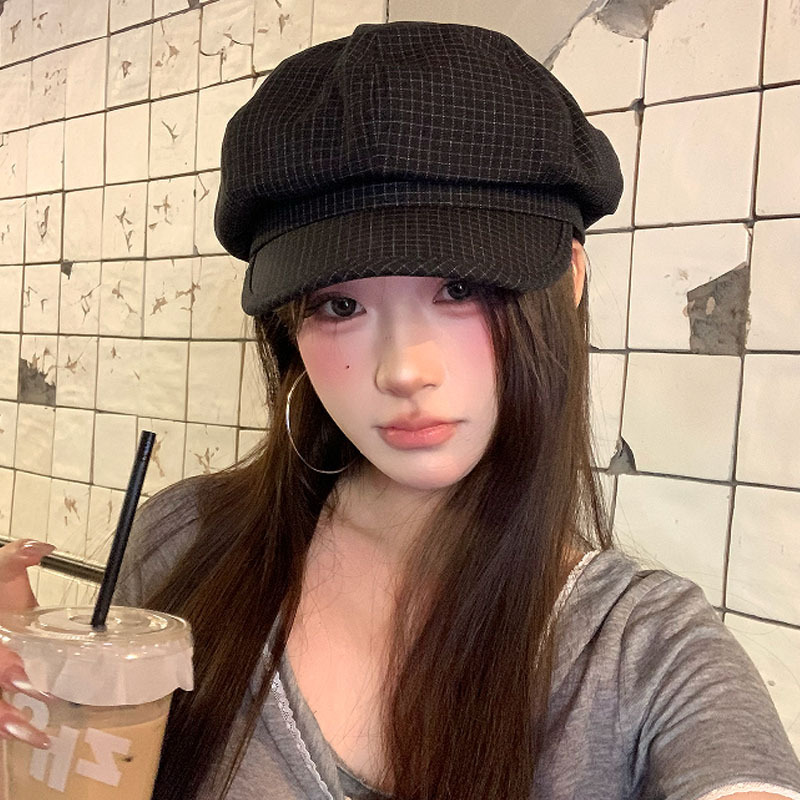 Retro striped octagonal hat for women style versatile faceslimming artistic painter's hat newsboy cap plaid round top Korean version new