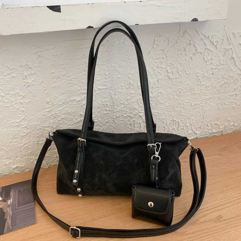 Cross Body Suede Leather Shoulder Crossbody Bag for Women Handbags and Purses Commute Female Totes Large Capacity Outdoor Walking Shopping H261016