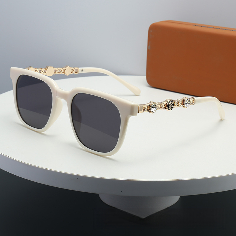 Designer Luxury Brand&# 039 Sunglasses 2026 New Vintage Camellia Diamond-embellished High-end -style Women's Sunglasses UV Protection Trendy Su