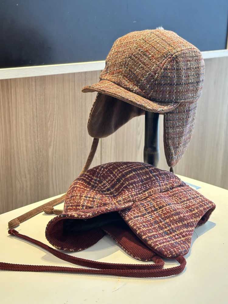 Trapper Hats Vintage Plaid Earflap Hat Unisex Windproof Bomber Hat Winter Cap For Men Women (2025 New) Thickened Warm OutdoorT261017