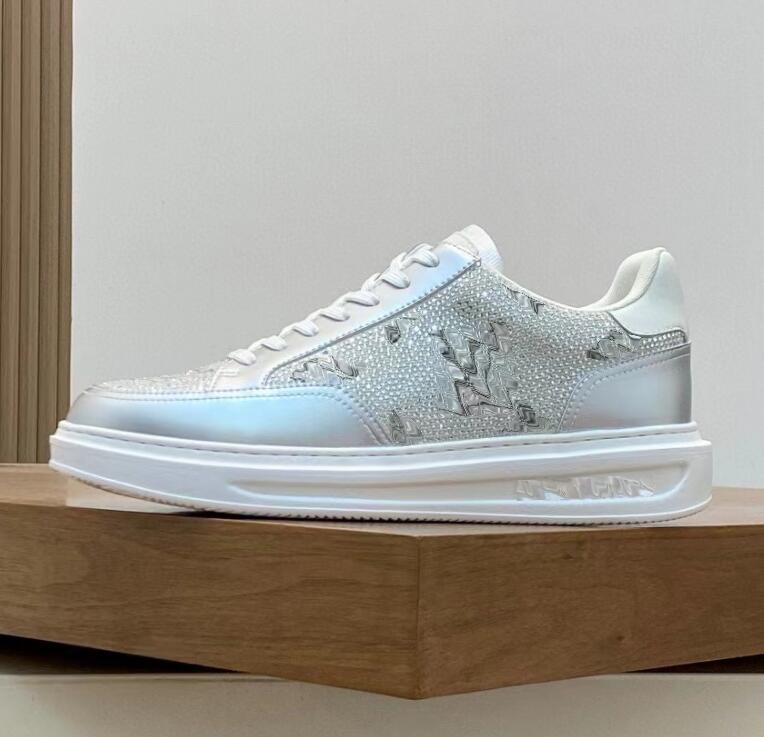 Men's shoes new men's low top small white shoes fashion brand thick sole light luxury high-end leisure sports shoes