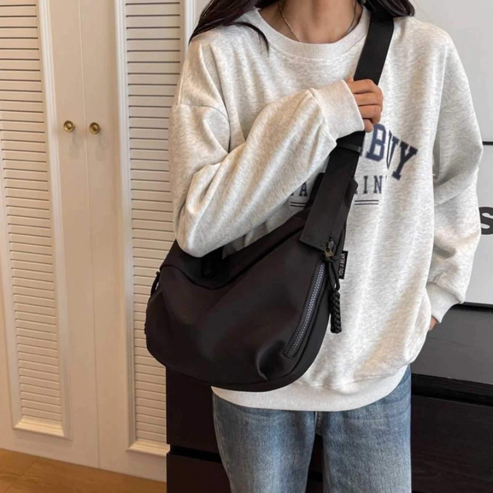 Evening Bags Fashion Single Shoulder Bags for women Oxford Cloth Crossbody Bags Large Capacity Commuting Crossbody Bag for Office Workers H261016