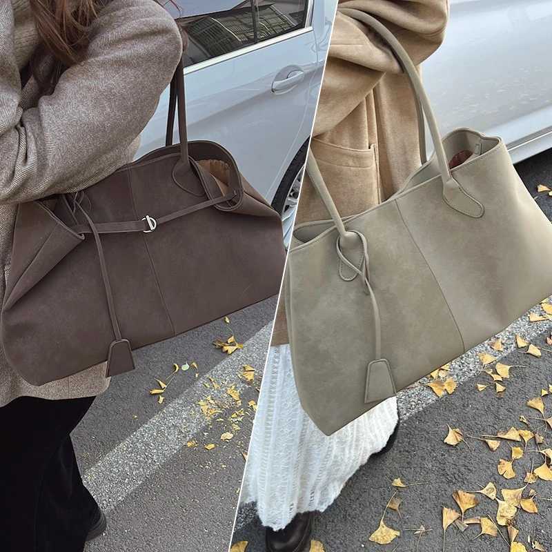 Designer Tote Totes Vintage Bag Casual New Large-capacity Handbag Europe America Popar Hot Selling Underarm Bag High-quality Pu Cmuter Bags J261016