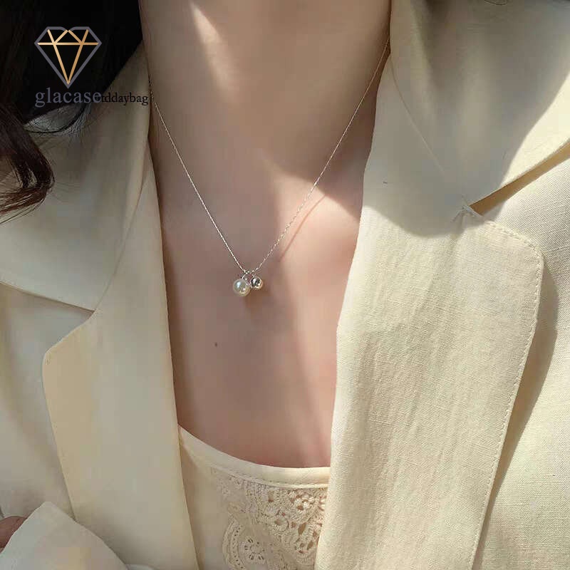 Minimalist style pearl silver ball double pendant necklace, unique design clavicle chain, gentle and elegant everyday commuting accessory