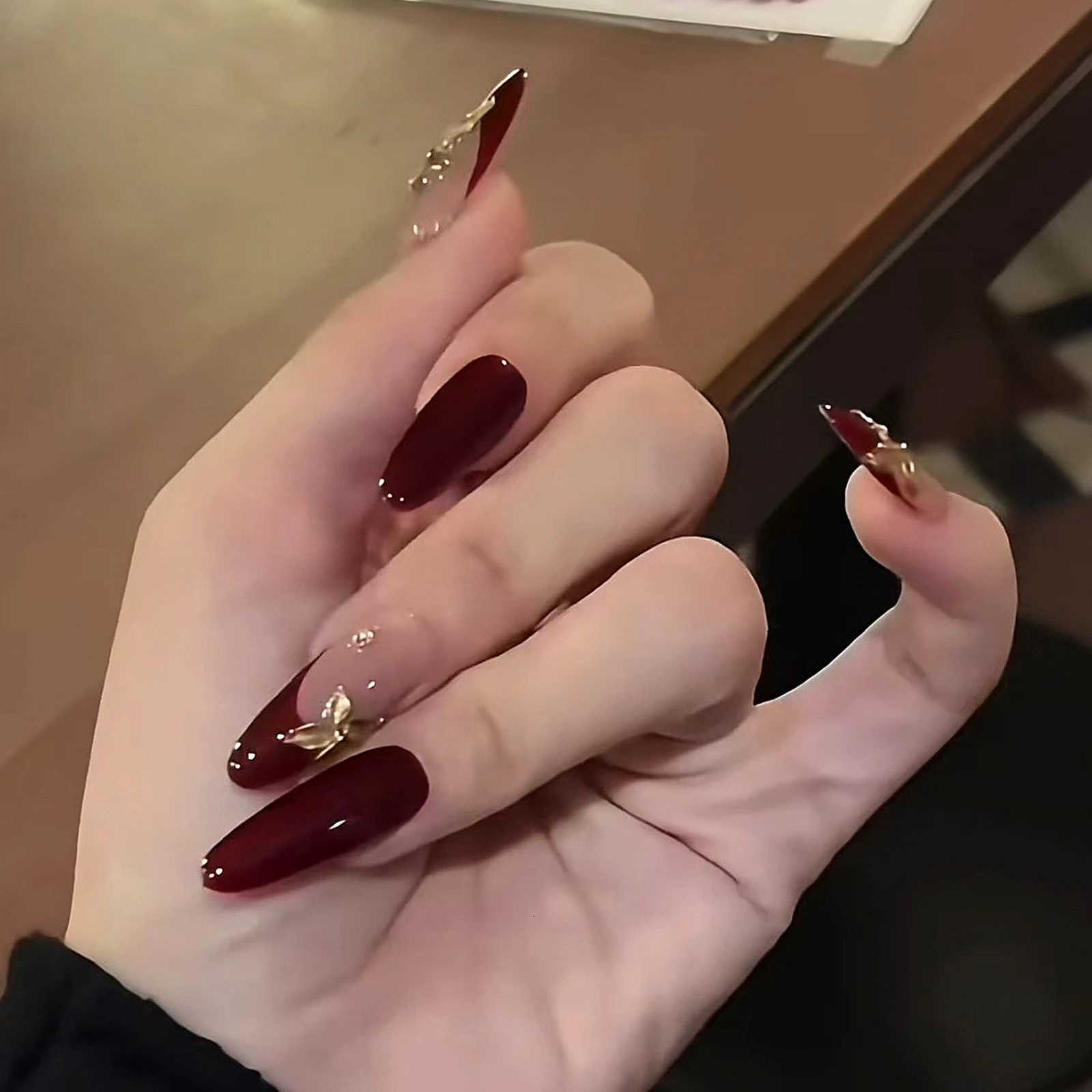 False Nails 10pcs French Style Red 3D Hand Carved Floral Oval Fake Nails Long Pointed Press on Nails for Women Party Wedding Decoration Q261017