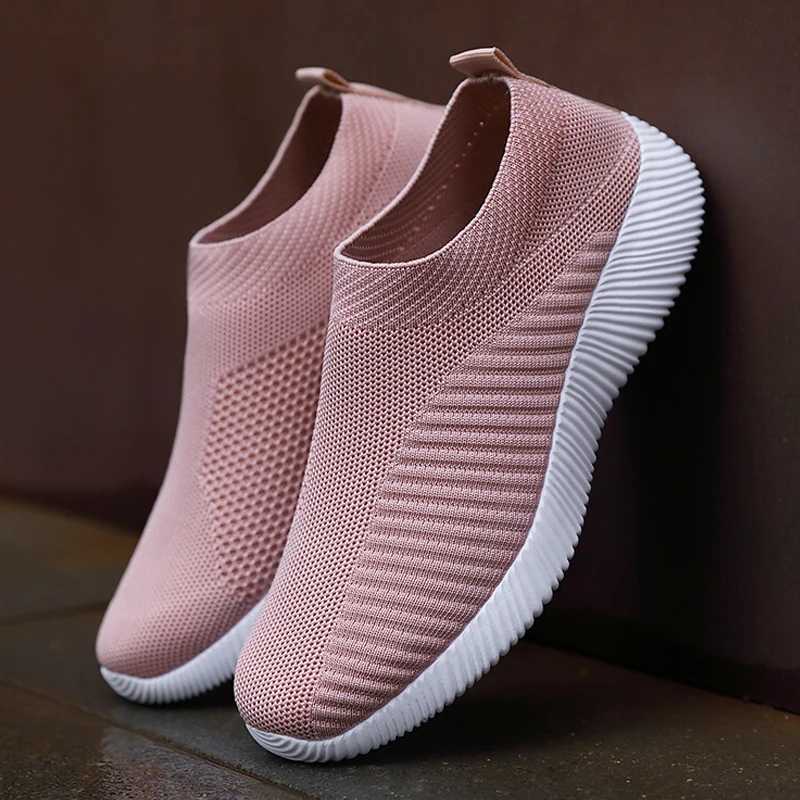 Casual Shoes New Pink Women Shoes Soft Sneakers Lightweight And Comfortable Women Slip On Lazy Loafers Walking Shoes For Women Size 36-42 H261016