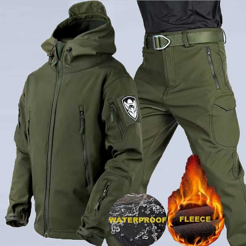 Men's Winter Waterproof Suit Hiking Tracksuit Set Softshell Jackets Camping Coat Tactical Pants Fishing Fce Trousers S261017PZ7K