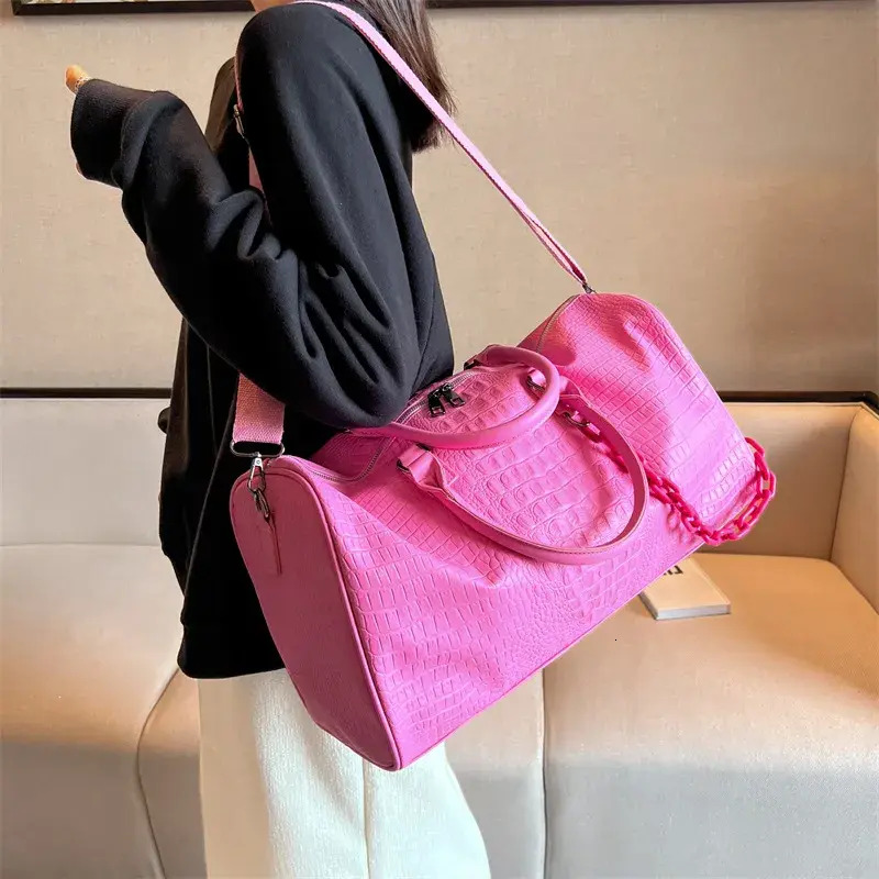 Bag Luxury 2026 Soft Leather Water Resistant Weekender Bag Large Capacity Lightweight Overnight Gym Tote For Women accessories Short Trip Luggage