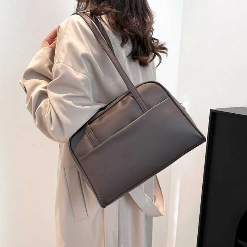 Designer Large Totes New Korean Style Capacity Single Shoder Wen's Bag Versatile Vintage Underarm Bag Fi New Arrival Tote Bag J261017