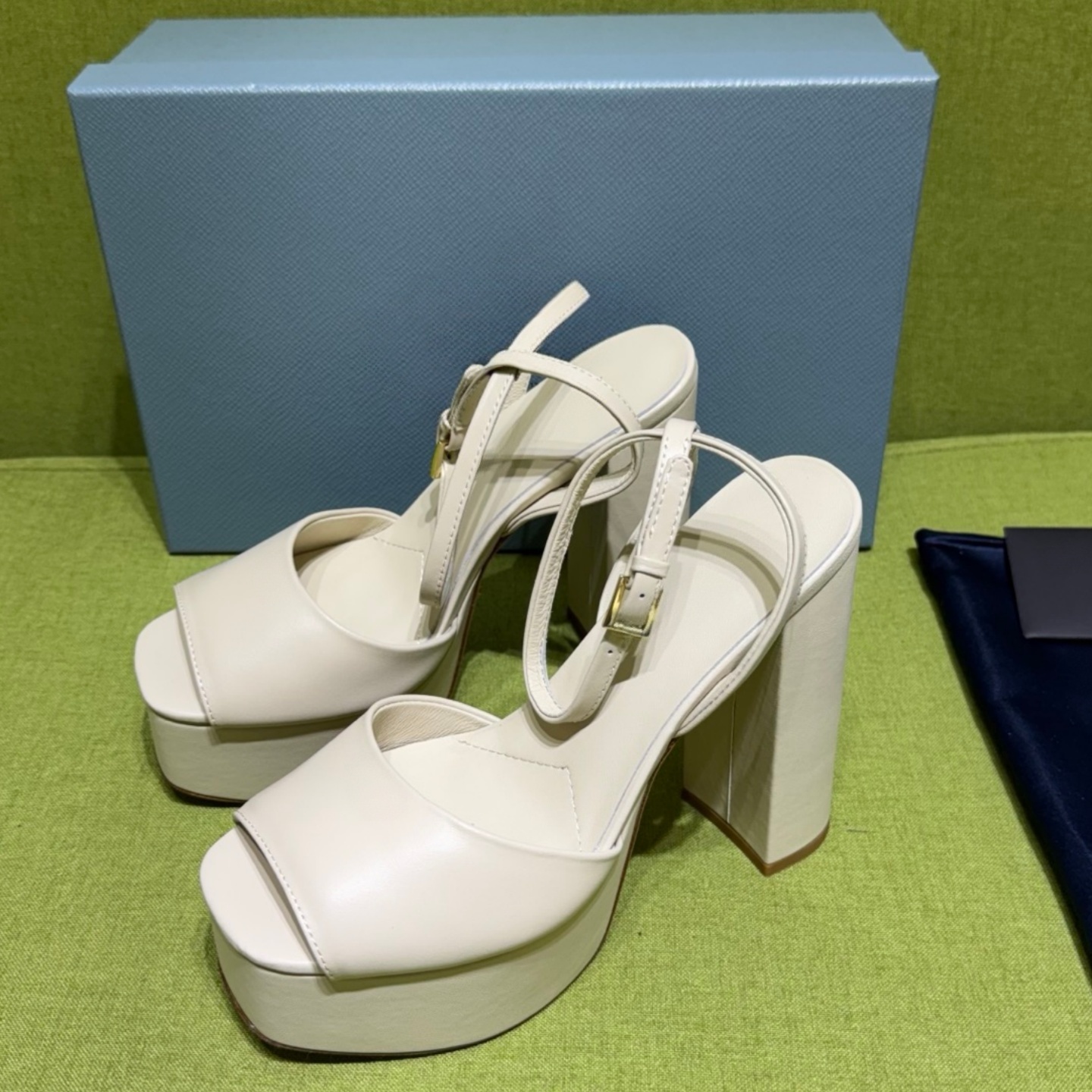 Designer Heeled Sandals Women's Chunky Block High heel Real Leather Sandals Top Quality Ankle Strap Waterproof Platform Evening Dress Shoes wit