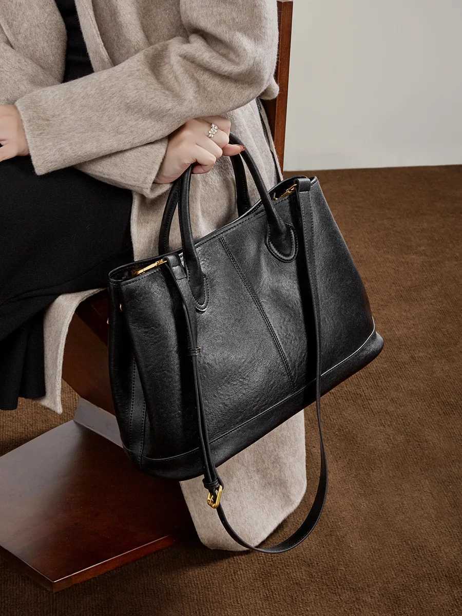 Designer Shoder Totes Wan YANATARI Luxury Bag Soft Leather Large Capacity Fi Tote Fiable Handbag Shopping Crossbody Bag Vintage J261016