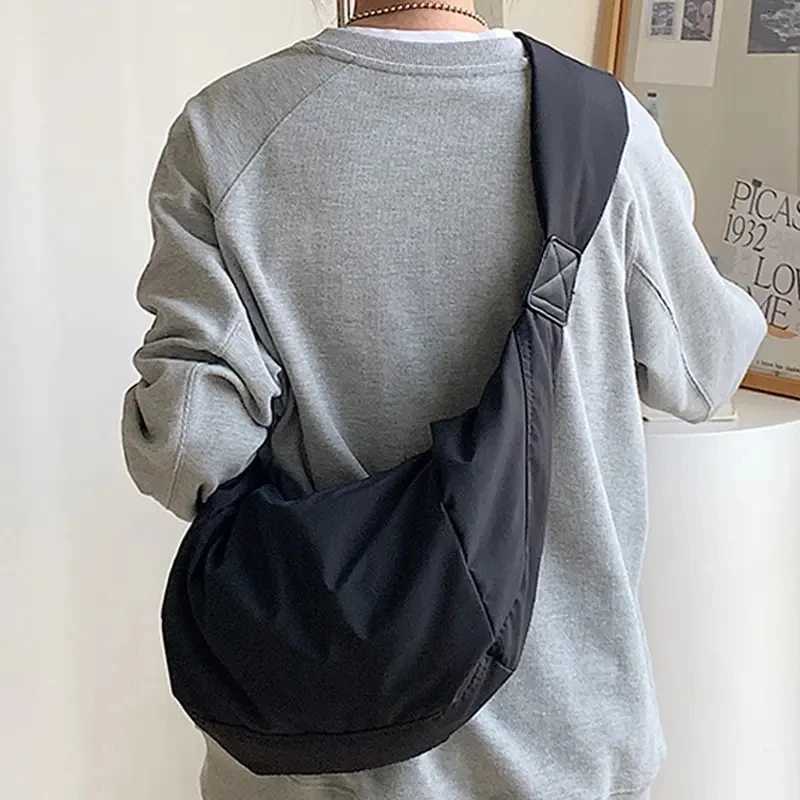 Shoulder Bags 2023 New Fashion Summer Large Capacity Casual Nylon Women Shoulder Bag Korean Style Hobos Bag Youth Crossbody Shoulder Bag H261016